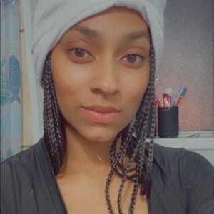 Meet your Posher, Mily